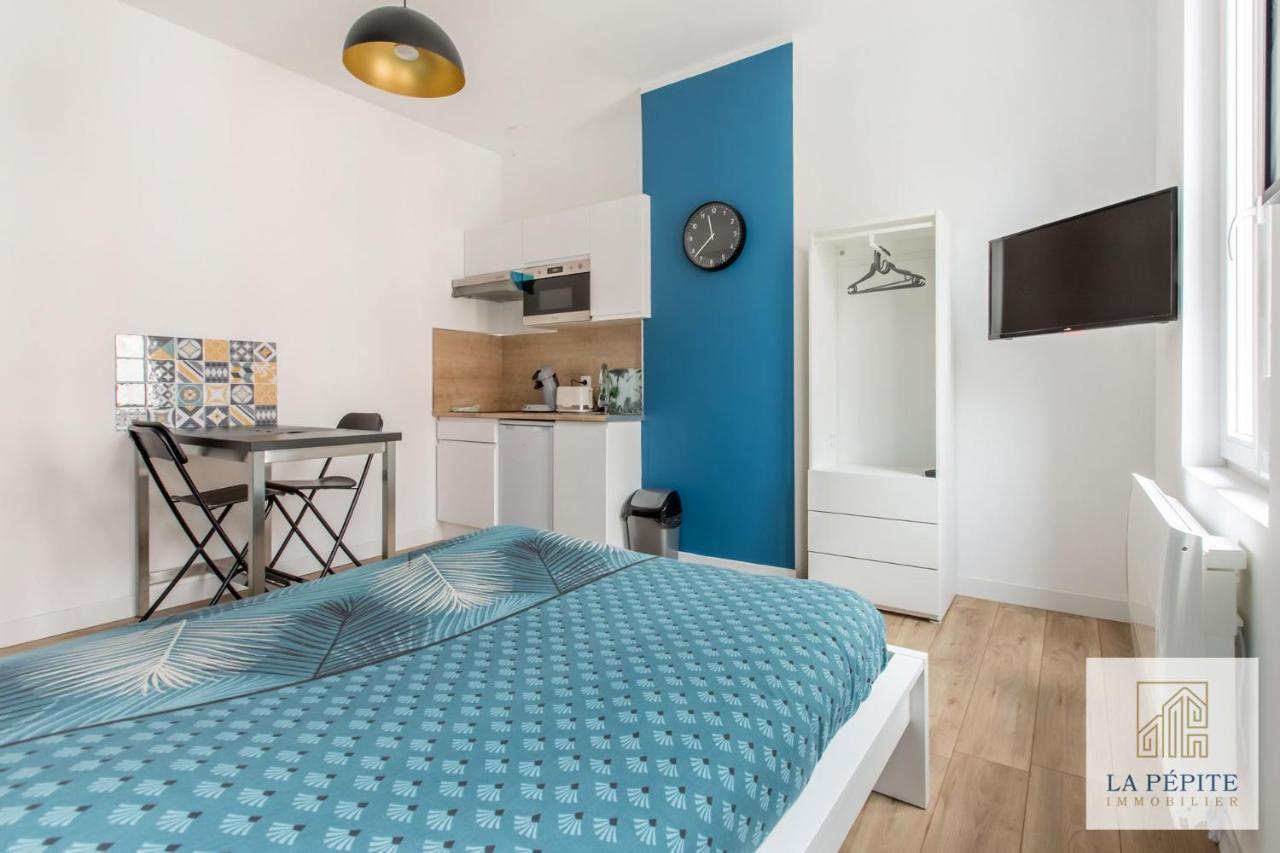 Residence Pasteur Valenciennes Bagian luar foto